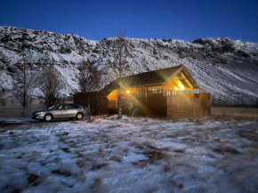 Giltún Warm and Scenic Cottage In The Heart of South